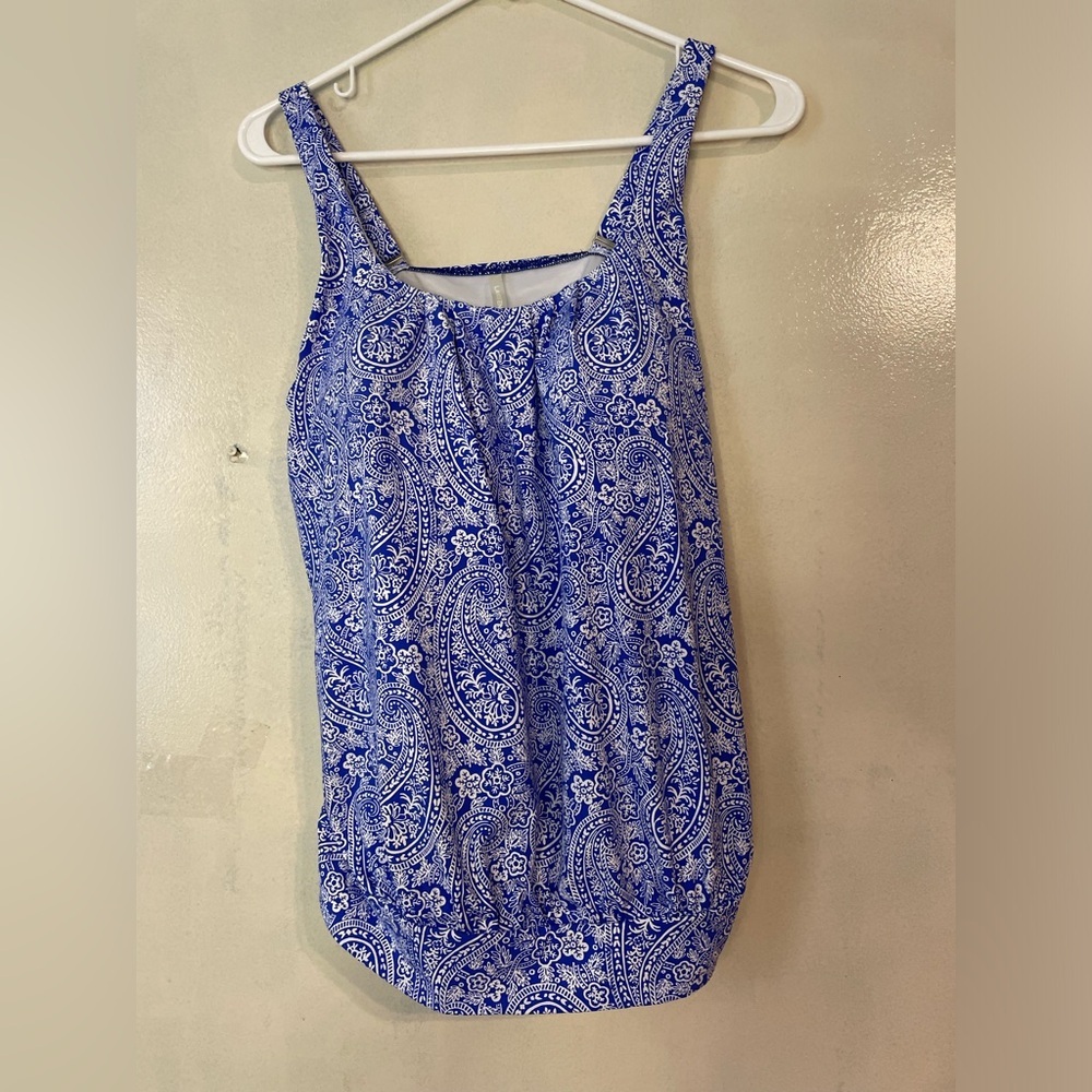 Women’s lands end tankini top 10DD paisley built in bra